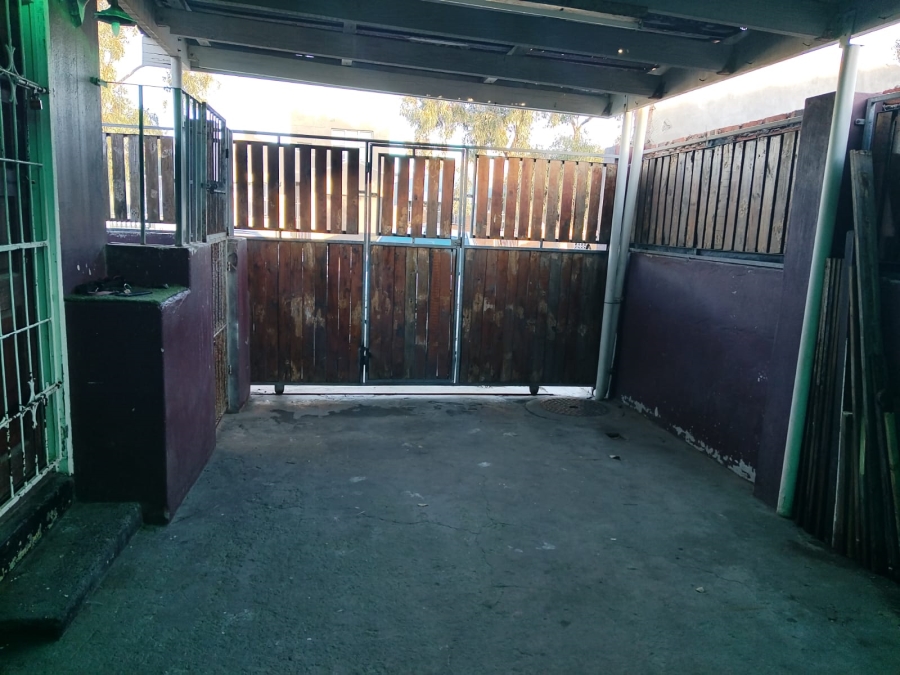 3 Bedroom Property for Sale in Portlands Western Cape